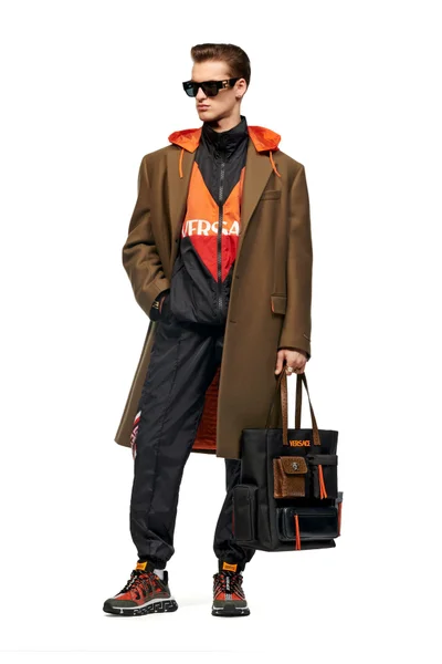 Look 10